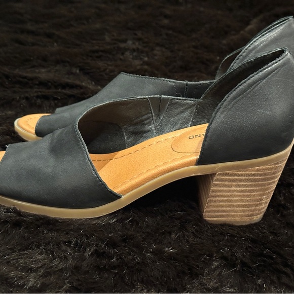 Lucky Brand Shoes - Lucky Brand Black and Tan Women's Heeled Sandals